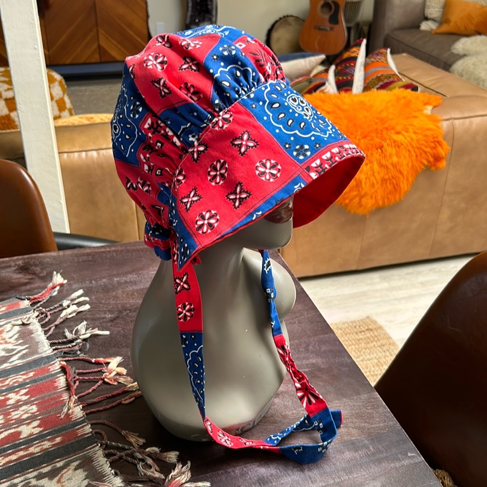 Vintage Handmade Bandana Print Pioneer Prairie Bonnet - Picture 1 of 8